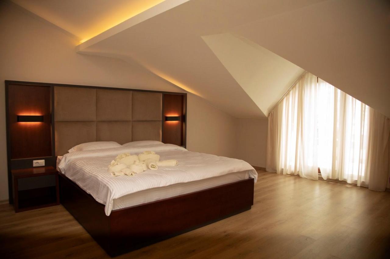 Hotel Oferta Призрен Экстерьер фото