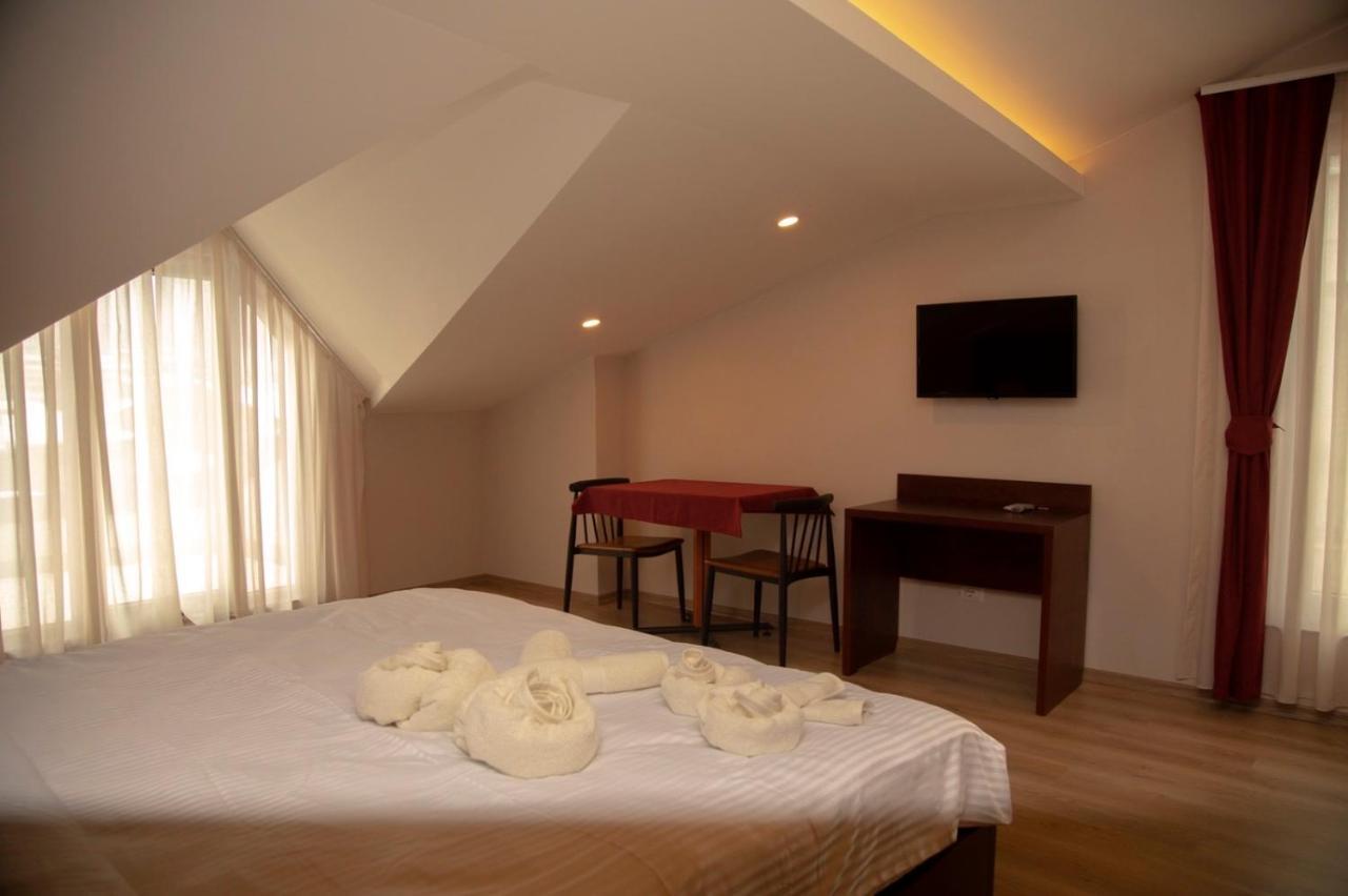 Hotel Oferta Призрен Экстерьер фото