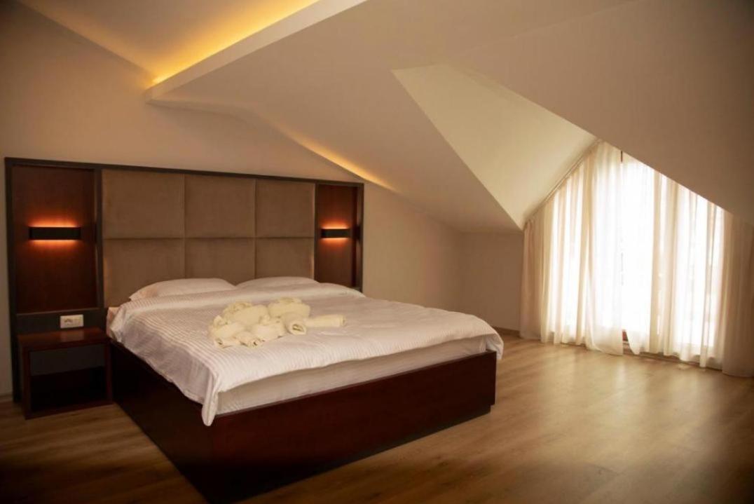 Hotel Oferta Призрен Экстерьер фото